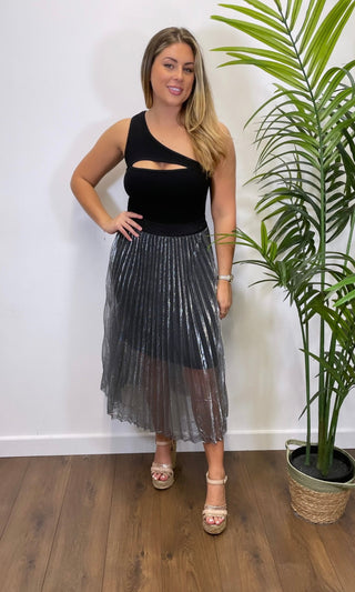 Pleated Skirt - Black - Ladies